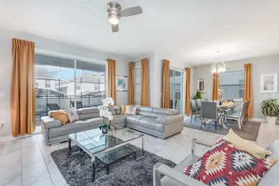 Image de Luxury Home inside Champions Gate, private pool + hot tub + No Extra Fees