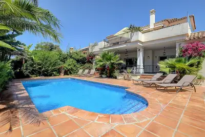 Image de Beautiful 4 Bed Villa ⭐ Heated Pool ⭐ 650m Beach & Dunas de Artola
