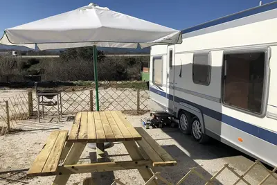 Image de Rent Vintage Caravan a new experience