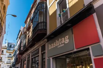 Image de New! Centro Sierpes-Wifi-Option Parking Apartment