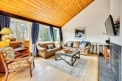 Image de Pet-Friendly Loon Mountain Condo w/ Deck + Grill!