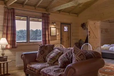 Image de Rustic Log Cabin overlooking Sherwood Forest