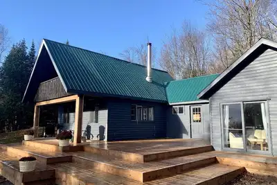 Image de Algonquin Manitou Cottage & Lost Dog