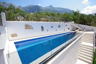 Image de Appartement de vacances Makarska pour 1 - 11 personnes avec 3 chambres à coucher - Maison mitoyenne