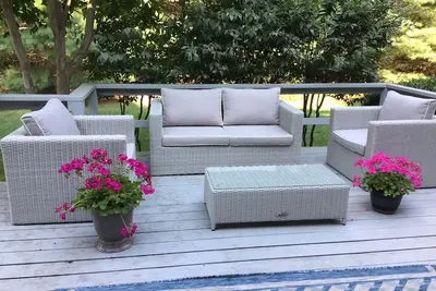 Image de Private comfortable home close to local beaches.