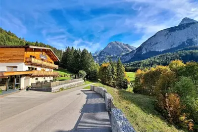 New Apart at the Zugspitze with spa, hot tub, barbecue area, beautiful outdoor area!