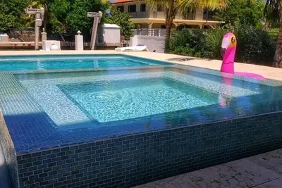 Image de ~Book Now~April-Mid May 2026~650/Nt~ Fish, Swim, Relax! Pool & Dock–Near Beach