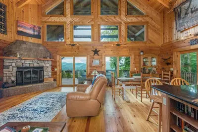 Image de Shadow Ridge Retreat | Pet Friendly + Stunning Mountain Views