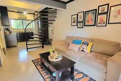 Image de 2 bedroom and 2 baths condo close to the beach.