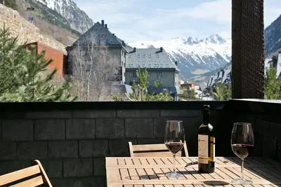 Image de Luderna - Apto con terraza Bonaigua A4 Varicauba