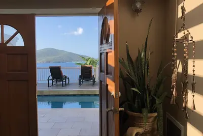 Image de Propriété de luxe. Spectaculaire vue sur l'océan dans les îles Vierges