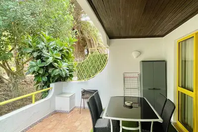 Image de T. 0+1 large balcony by the beach