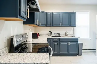 Image de Modern & Spacious Apt For Your Group★ Hosts 6 People | Near Downtown & Fed. Hill