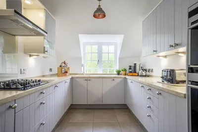 Image de Sandsend - Pheasant House - a family break that sleeps 6 guests in 3 bedrooms