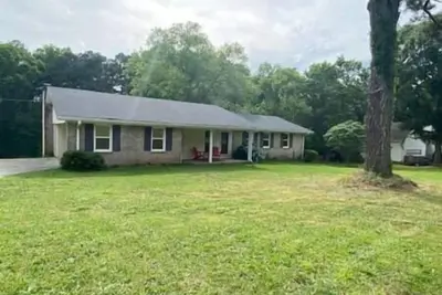 Image de Cozy Country Ranch home near LakePoint Sports
