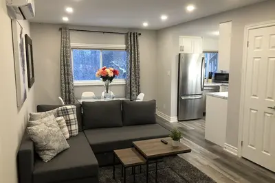 Image de Stunning Niagara Warm, Cozy and Clean Suite Stay