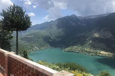Image de Privacy in villa with lake view 4 km from Scanno
