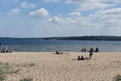 Image de Apartment near the beach. A beautiful sea view.