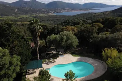 Image de Villa privée piscine jacuzzi vue sur le golfe du valinco