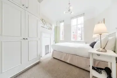 Image de 2 Bed Duplex in Heart Of Marylebone / Bond St