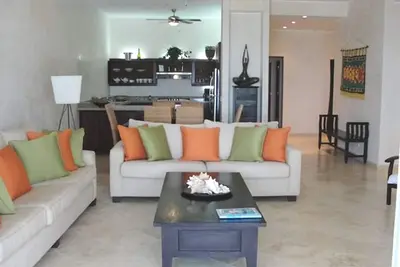 Image de Luxury Beachfront Paradise