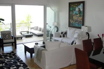 Image de Sea-views Beachfront Apartment, guest-friendly, near everything in Cabarete