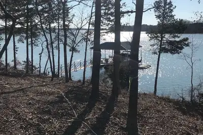Image de Lake Hartwell water front with private dock, sleeps 15