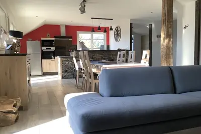 Image de Maison récente pour 2 à 8 pers pied des pistes et vue panoramique sur le lac