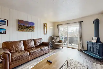 Image de Dog-friendly condo with pool, hot tub & tennis - near summer/winter recreation