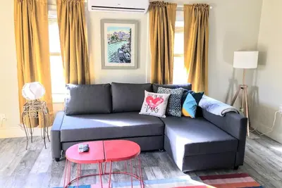 Image de Cool and Clean 1 bedroom Eastside Apt 1