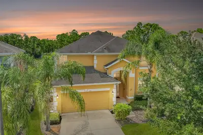 Image de Villa Maggiore Watersong Davenport