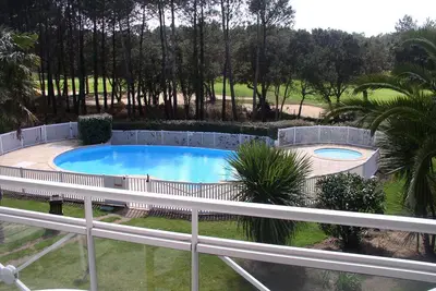 Image de appartement t2 cabine  dans residence avec piscine