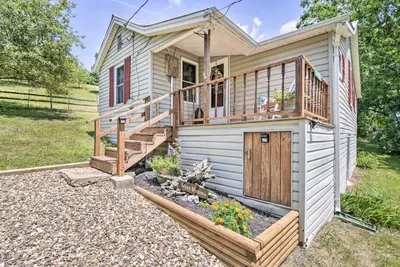 Image de Less than 2 miles from Smoke Hole Pet Friendly