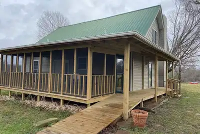 Image de Peace and quiet of country living within minutes of city amenities.