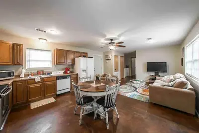 Image de Spacious Modern 2 Bedroom Home Near Ano and Atu