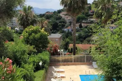 Image de *Cannes hauteurs résidence standing  F2\/ piscine \/sauna \/ calme