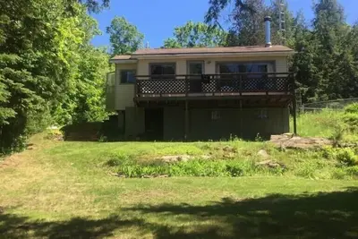 Image de Single Family Cottage Perfect for Families with Kids Charm and Sunset Included