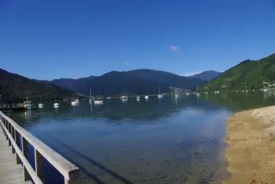 Image de Anakiwa 401 Guest Wing beachfront home sleeps 4, Marlborough Sounds