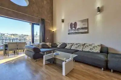 Image de Stunning Views Spinola Bay Duplex Apartment