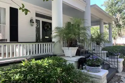 Image de Entire Avondale Mansion- Five Min to Downtown