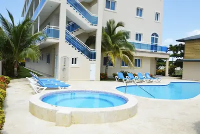 Image de Groundfloor condo in oceanfront residence, pool, cable Tv, internet, Ac\/fan