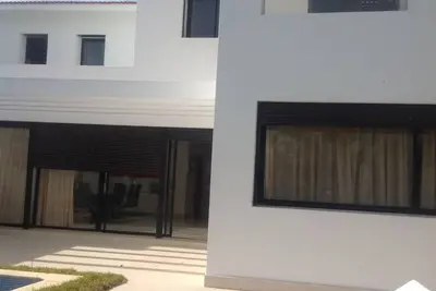Image de Villa 280 m2 à Benslimane avec piscine (proche golf)