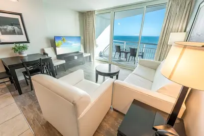 Image de Romantic Honey Moon Suite, Direct Oceanfront, Pools