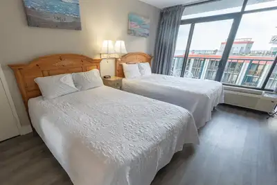 Image de Oceanfront Studio, Indoor Pools, Hot Tubs, Brand New!