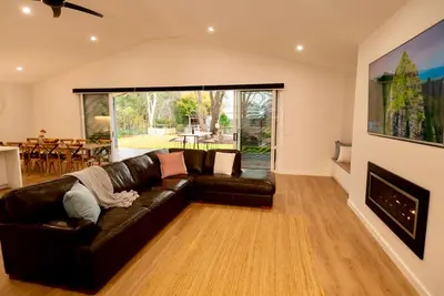 Image de The Bonnie Ray - This brand new gem is a masterpiece of style and design.