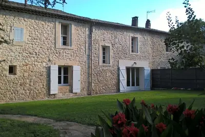 Image de Belle maison de caractère, au calme avec grand parc, préau, à 20 mn des plages