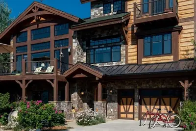 Image de Best place to spend Christmas and New Years! Stay 5 nights get one free! Hot tub