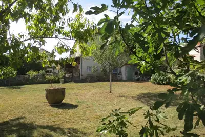 Image de Maison De Campagne Individuelle Dans Petit Village