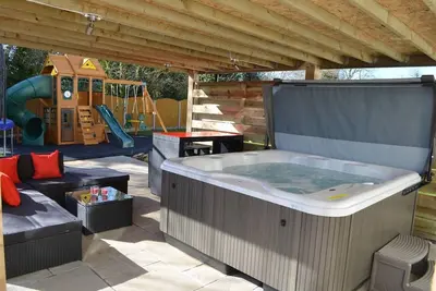 Image de Hyfryd Le, Reduced occupancy offer