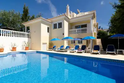 Image de Luxury Villa, Sleeps 10, Pool, Games & Cinema\nAUGUST Special Offer - Last Weeks.